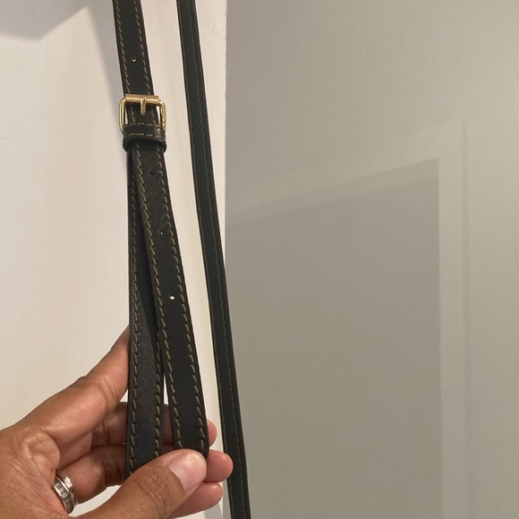 🌊Vintage 100% Authentic Fendi Crossbody Bag🌊 - Picture 11 of 11